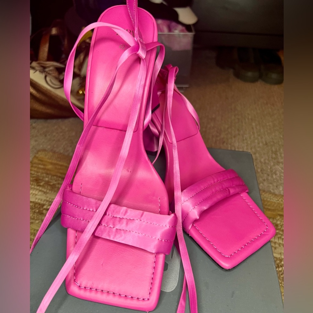 Zara Geometric Heeled Satin Sandals - Picture 14 of 16